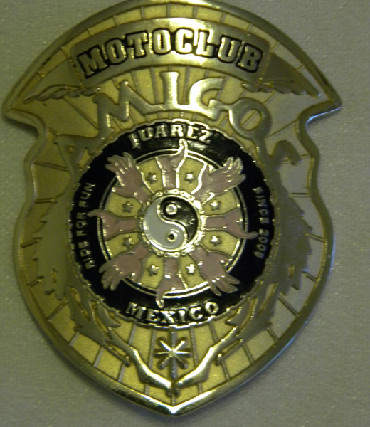 Insignia Amigos